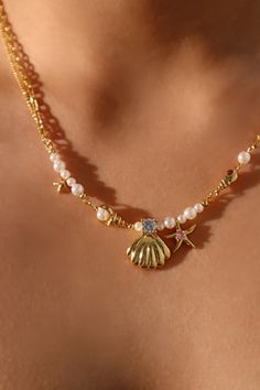 18K Real Gold Plated Sea Shell Pearls Necklace – Cutethingscommin Diamond Flower Necklace, Jewelry Closet, Preppy Jewelry, Pretty Jewelry Necklaces, Beads Bracelet Design