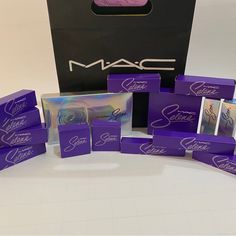 Brand New - Mac - Selena 16 Piece Collection - Unopened. This Selena Collector Set Includes The Following - Powder Blush - Techno Cumbia 1 - Liquid Eye Liner - Boot Black 2 - Lipglass / Brilliant - Bidi Bidi Bom Bom 2 - Glaze Lipstick/Rogue - Amor Prohimido 2 - Matte Lipstick/Rogue - Dreaming Of You 2 - Amplified Creme Lipstick/Rogue - Como La Flor 1 - Eye Shadow/Fard - No Me Queda Mas 1 - Eye Shadow/Fard - Is It The Beat 1 - Eye Shadow X8 - Me Siento....Muy Excited 1 - Matte Lipstick/Rogue - Qu Selena Quintanilla Lipstick, Bidi Bidi Bom Bom, Frosted Lipstick, Evanescence Eyeshadow Palette, New Mac, Creme Lipstick, Liquid Eyeliner, Matte Lipstick, Pink Pearl