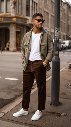 5 Casual Street Style Looks For Men – LIFESTYLE BY PS Mens Fall Outfits, Herren Style, Smart Casual Men, Mens Fashion Blog, Fall Outfits Men, Winter Outfits Men