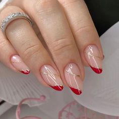 French Manicure With Gold, Manicure With Gold, Nails French Manicure, Elegant Touch Nails, Long Almond, Beauty Hacks Nails, Nails Yellow, Nails Fake, Nails Diy