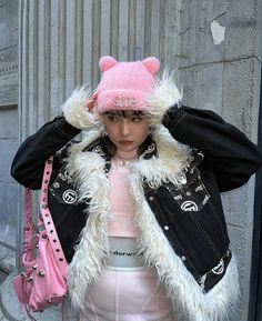 Pink Runway, Throwing Fits, Funky Hats, Style Savvy, Eclectic Fashion, Fashion 101, Urban Outfits, Fashion Pictures