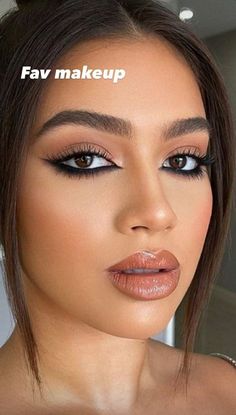 Braidmaids Makeup Look, Easy Simple Makeup Looks, Rooftop Shoot, Cleopatra Makeup, 2023 Makeup, Lash Makeup, Eyeshadow Ideas, Rhinestone Makeup