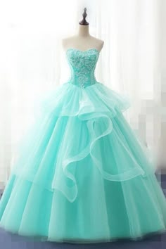 Layered Prom Dress, Dress Sweet 16, Strapless Long Dress, Trendy Prom Dresses, Green Tulle, Strapless Prom Dresses, Quinceanera Dress, Cute Prom Dresses, Pretty Prom Dresses