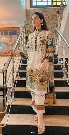 Lawn Dress Design 2023, Capri Designs, Lawn Dress Design, Dress Designs For Girls, Digital Dress, Pakistani Women Dresses, Pakistani Formal Dresses, Stylish Short Dresses