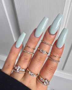 Long White Nails, Popular Nail Colors, Pretty Nail Colors, White Acrylic Nails, White Nail Designs, Coffin Nails Long, Popular Nails, Hot Nails, Unique Nails