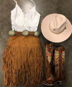 Vestidos Country, Country Chic Outfits, Cute Cowgirl Outfits, Slim Fit Skirts