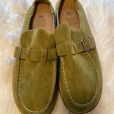 Buckled Loafers Green Size 40 Nwot Comfortable Fitting Black Ballerina Flats, Morrison Shoes, Jeweled Flats, Lace Up Ballet Flats, Fur Sneakers, Block Heel Loafers, Buckle Loafers, Loafer Shoes Women, Tan Shoes