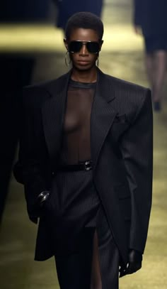 Anne Demeulemeester, Keep Fashion Weird, Rtw 2023, Pre Fall 2023, Women In Suits, Big Shoulders, Grace Jones, Design Wardrobe, Bright Spring