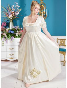 Her Universe Plus Size Chemise, Regency Dress Plus Size, Plus Size Regency Dress, Bridgerton Clothing, Regency Outfits, Bridgerton Daphne, Bridgerton Dresses, Culture Clothes, Plus Size Clothes For Women