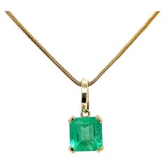 8.34-carat Colombian Emerald solitaire pendant set in 14k gold basket 4-prong mounting. Comes with a detachable bail that fits any chain up to 6mm. Original bail fits 1mm-1.5mm chain. The emerald center stone features excellent color, luster, and brilliance. Set in a perfectly contrasting yellow gold mounting that lets the emerald take center stage and speak for itself. Details: ✔ Metal: 14K solid gold ✔ Gold Tone: Yellow gold ✔ Size: 13.7mm x 12.94mm x 9.95mm ✔ Bail Attachement: 14K Gold Emeral Chunky Gold Chain Necklace, Custom Chain, Gold Basket, Chunky Gold Chain, Lapis Necklace, Vintage Beads Necklace, Peridot Necklace, Solitaire Pendant Necklace, Gold Cross Necklace