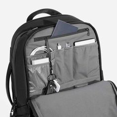 Arrived in 5 days. Mochila Edc, Best Laptop Backpack, Tech Essentials, Edc Bag, Smart Organization, Tech Backpack, Backpack Organization, Tech Bag, Tech Pack