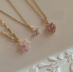 Cool Gifts For Women, Authentic Self, Girly Jewelry, Unique Aesthetic, Jewelry Inspo, Simple Necklace, Gold Design