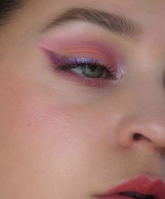 Magenta Makeup, Maquillage On Fleek, Shimmer Eye Makeup, Sparkly Makeup, Pride Makeup, Magical Makeup, Ethereal Makeup, Beautiful Eye Makeup, Bold Makeup