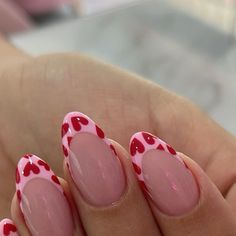 Birthday Nails Design Ideas, Simply Nail Design, Simple Design Nails, Nails Inspo Cute, Heart French Tip Nails, Easy Spring Nail Designs, Detail Nail Art, Nails With Designs Acrylic, Nail Ideas Aesthetic