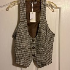 Good Condition Smoke Free Home Beige Button Closure Vest For Fall, Beige Vest With Button Closure For Fall, Elegant Brown Vest For Fall, Classic Brown Vest For Spring, Casual Fall Blazer With Vest, Brown Workwear Vest For Fall, Brown Winter Vest For Workwear, Black Blazer With Vest For Fall, Elegant Brown Vest Outerwear