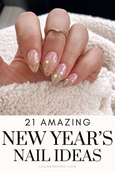 Short Simple Nye Nails, 2024 Nye Nails, Near Years Nails, New Year Nails 2025 Short, Almond Shaped New Years Nails, Gliter Nail Art Glitter, New Year New Me Nails, Nails Nye New Years, Almond Nails New Years Eve