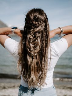 Beachy Braided Hairstyles, Bohieman Hairstyle, Long Boho Hairstyle, Bohemian Hairstyles Wedding, Simple Boho Hairstyles, Boho Hairstyles For Short Hair, 70s Hairstyles Hippie, Boho Braid Hairstyles, Bohemian Hair Styles