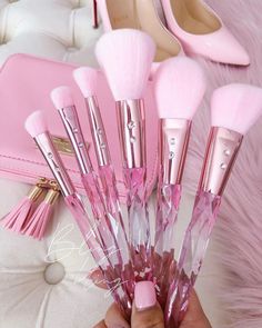 Alat Makeup, Kawaii Makeup, Pretty Makeup Looks, Pink Glam, Makeup Brush Set Professional, Pink Girly Things, Travel Jewelry Case, Luxury Makeup, Pink Makeup