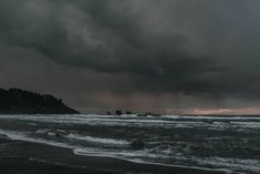 Dark Weather, Dark Beach, Forks Washington, Twilight Pictures, Stephenie Meyer