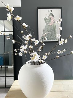 Single Cherry blossom branch, as shown in photos 4 - 6 I have styled my vase with 3 stems for a minimalist look Details - Length of stem - 120cm - Wire stem, bend or cut to your desired height As the stem is quite long, it will be bent for postage. Please do not worry as this will not damage the branch and it can be easily reshaped Tree Faux, Floral Bedroom, Blossom Branch, White Cherry Blossom, Cherry Blossom Branch, Cosy Living, Long Branch, Cosy Living Room, Cherry Blossom Flowers