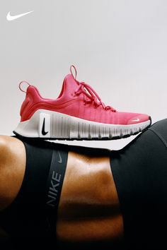 A gym-fit must-have, the Nike Free Metcon 6 offers flexibility and stability—all in one. Shop now on Nike.com. Workout Shoes Nike, Sleek Wardrobe, Nike Free Metcon, Womens Workout Shoes, Pretty Sneakers, Scrubs Outfit, All Nike Shoes, Nike Tennis Shoes, Lifting Weights