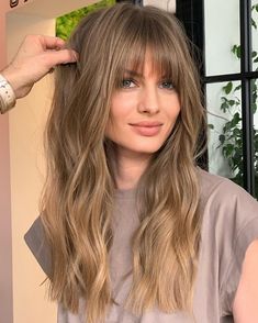 Bangs And Balayage, Messy Wavy Hair, Hair Change, Classic Wear, Hair 2024, Wispy Bangs, Long Bangs, Long Wavy Hair