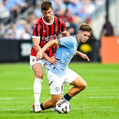 Milan and Man City both changed from their home kits at halftime to wear their new away and third kits, respectively, for the first time 👕 Soccer Football, Milan