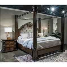 Canopy King Bedroom Ideas, King Size Canopy Bed With Curtains, King Canopy Bed Master Bedrooms, Large Bedroom Ideas Master Suite, Four Poster Bed Ideas, California King Canopy Bed, King Canopy Bed, King Size Canopy Bed, Modern Canopy Bed