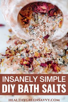 DIY bath salts are SO easy to make! This super-simple bath salt recipe requires nothing more complicated than mixing epsom salts with essential oil. They make a fantastic homemade gift. You'll never buy overpriced bath salts again. #DIYbathsalts | homemade bath salts | easy homemade gifts | natural living | DIY tutorial | Epsom Salt Bath Recipe, Epson Salt Bath, Bath Salt Containers, Diy Bath Salts