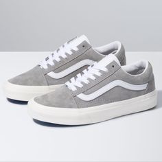 Traditional Vans Sneaker In Grey Suede With Rubber Sole. Never Worn Outside Of The House. Cute Vans, Grey Vans, Tenis Vans, Vans Original, Van Color, Vans Store, Shoes Vans, White Vans, Block Style