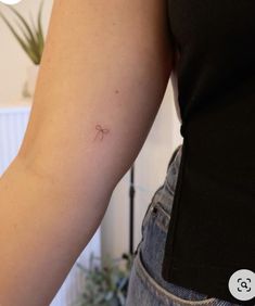 Very Fine Line Tattoo, Fine Line Tattoos Wrist, Fine Line Dainty Tattoo, Tiny Fine Line Tattoo Ideas, Mini Fine Line Tattoo, Tiny Line Tattoos, Feminist Tattoos Minimalist, Mini Cute Tattoos, Fine Line Small Tattoo