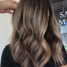 Mushroom Brown Hair Is Trending And It’s Prettier Than It Sounds Beige Blonde Balayage, Brown Hair Inspiration, Hair Colour Design, Hair Techniques, Hair Color Highlights, Ombre Hair Color, Long Layered Hair