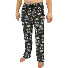 Star Wars Hano Solo Chewbacca Pajamas Men's Chewy Speckle AOP Lounge Pants (SM) Star Wars is the ultimate saga of good vs evil and a story that will live on forever! Solo is the newest of the Star Wars stories. It follows Han Solo along with a group of galactic smugglers which includes Chewbacca. Chewbacca is a Wookie as well as Han Solo's co-pilot and partner. These officially licensed adult pajama pants feature a speckled Chewy all over print. These lounge pants have and elastic drawstring wai Mens Pyjama Bottoms, Han Solo And Chewbacca, Good Vs Evil, Star Wars Pajamas, Star Wars Han Solo, Pajama Lounge, Adult Pajamas, Cotton Linen Pants, Han Solo