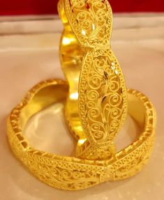 Gold Jewelry Design, 22 Carat Gold Jewellery, African Gold, Arabic Jewelry, Gold Bangle Set, Indian Jewelry Earrings, Bangles Gold, Big Necklace, Gold Necklace Indian