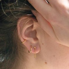 Minimalist Ear Stack, Dangle Hoop Earrings With Cable Chain, Gold Cartilage Earrings With Adjustable Chain, Everyday Link Jewelry For Pierced Ears, Dainty Chain Drop Earrings Jewelry, Dainty Drop Chain Earrings, Everyday Chain Dangle Hoop Earrings, Everyday Dangle Hoop Earrings With Chain, Everyday Hoop Earrings With Chain