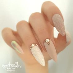 Nail Art Mariage, Ivory Nails, Rose Gold Nails Glitter, Wedding Nails Glitter, Rose Gold Nails, Hot Nails, Nails Inc, Bridal Nails