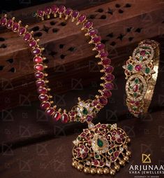 Ruby Haram Designs, Ruby Haram, Ruby Necklace Designs, Temple Jewellery Earrings, Haram Designs, Long Haram, Bridal Necklace Designs, Indian Bridal Jewelry Sets