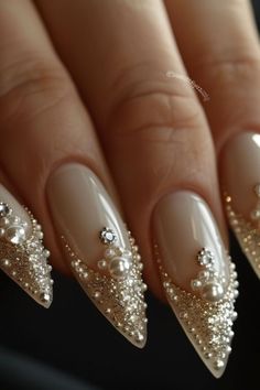 Luxury Nails Classy, Bridal Nail Designs, Nails With Pearls, College Nails, Lux Nails, Classy Acrylic, Nail Short, Bridal Nail, Cute Simple Nails