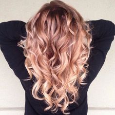 Blond Ideas, Jahodová Blond, Hair Color Flamboyage, Strawberry Blond, Gold Hair Colors, Strawberry Blonde Hair Color, Hair Color Rose Gold, Ombre Hair Blonde, Strawberry Blonde Hair