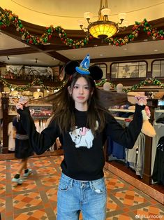 Silly Core, Ig Post, Casual Style Outfits, Disneyland, Casual Style, Tokyo, Dress Up, Ootd, Street Style