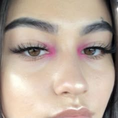 Colored Eyeshadow Looks Simple, Tear Duct Makeup, Eye Makeup Valentines Day, Cute Makeup Looks Colorful, Subtle Colorful Eye Makeup, Pink Under Eye Makeup, Hslot Makeup, Makeup Looks Fun, Makeup Looks Eyeliner