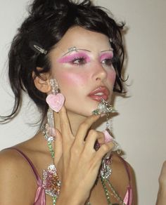 Ethereal Makeup, Dope Makeup, Cute Makeup Looks, Creative Eye Makeup, Creative Eye, Pink Makeup, Editorial Makeup, Makeup Goals, 가을 패션