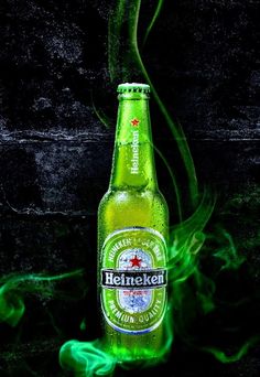 Drinks Wallpaper, Green Chill, Vintage Refrigerator, Heineken Beer, Beer Photography, Energy Smoothies, Star Outline, Man Cave Home Bar, Beer Logo