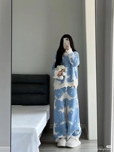 Korean Lounge Outfit, Sleepwear Women Comfy, Winter Night Dress, Dress Up For Girls, Comfy Korean Outfits, Nightwear For Women, Pajamas Aesthetic, Luxury Pajamas, Sleepwear For Women