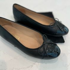 Good Condition With Dust Bag Chanel Ballerina, Shoes Chanel, Chanel Black, Chanel Shoes, Flat Shoes Women, Loafer Flats, Dust Bag, Loafers, Chanel