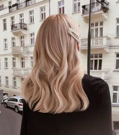 #haircolor #beautifulgirl #fashioncolor virginhair #humanhair #hairextensions Long Bob Hairstyles Blonde, Champagne Blonde Hair, Long Bobs, Champagne Blonde, Medium Bob Hairstyles, Balayage Blonde, Haircut Styles, Blonde Hair Looks, Long Bob Hairstyles