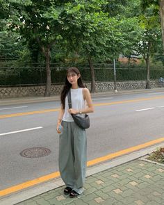 Aesthetic Summer Outfits Korean, Summer Outfits Korean, Aesthetic Summer Outfits, Outfits Simple, Outfits Stylish, Korean Outfit Street Styles, Simple Aesthetic, Cute Comfy, Cute Comfy Outfits