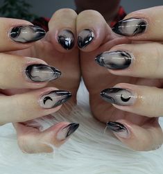 Fairy Grunge Nails, Black Aesthetic Nails, Black Nail Art Ideas, Ongles Goth, Nail Art Halloween, Milky Nails, Nagel Tips, Goth Nails, Vacation Nails