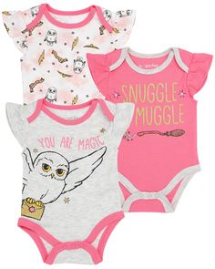 PRICES MAY VARY. 60% Cotton, 40% Polyester Imported Snap closure Machine Wash Delve even deeper into the magical universe you love with this cute spellbinding Harry Potter baby bodysuit set. The ultimate gift for Harry Potter fans. Harry Potter Baby Girl, Harry Potter Baby Gift, Harry Potter Baby Clothes, Harry Potter Baby, Harry Potter Outfits, Newborn Girl Outfits, Pink Bodysuit, Little Outfits, Girls Wardrobe