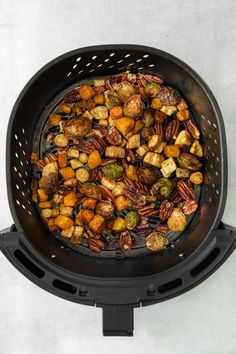 diced brussels sprouts, butternut squash and other veggies in an air fryer basket. Air Fryer Vegetables, Healthy Side Dish, Healthy Side, Cooked Veggies, Healthy Sides, Healthy Side Dishes, Holiday Dinner, Roasted Vegetables, Ground Beef Recipes